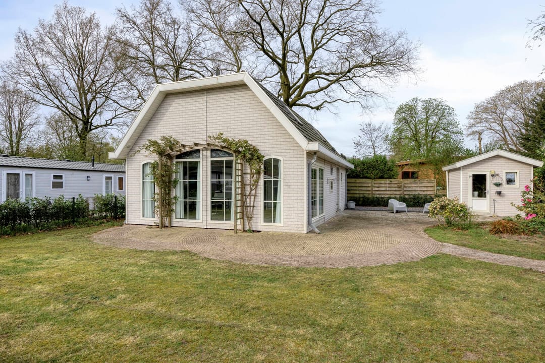 Photo 2 of Apeldoornsestraat 48-128