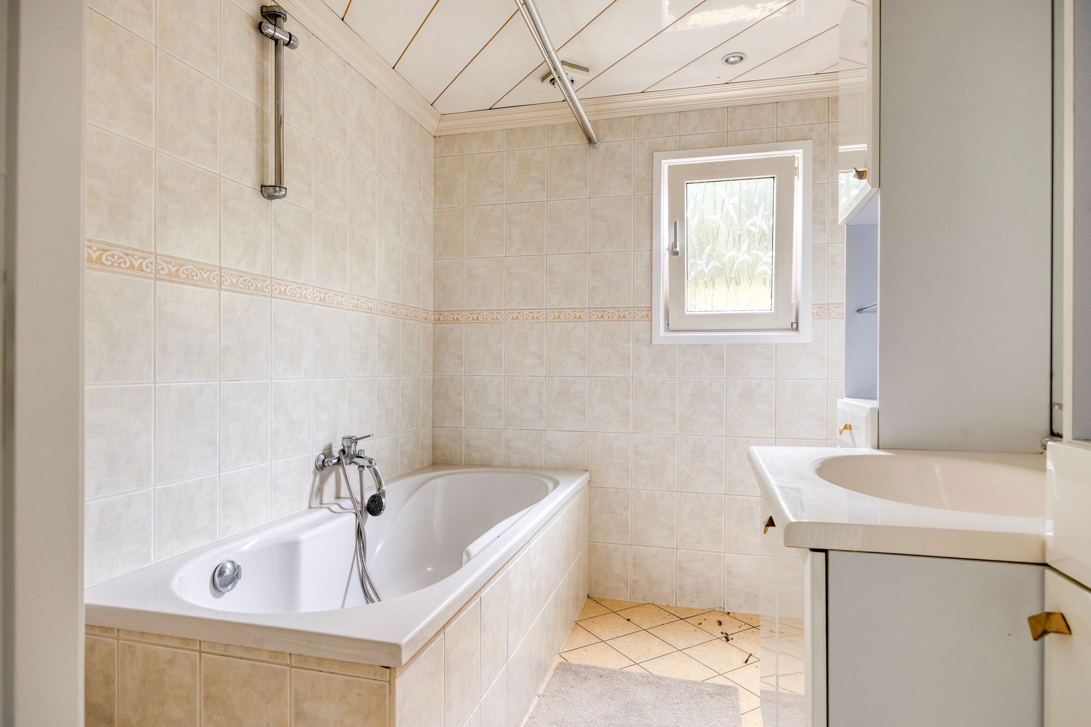 Photo 24 of Apeldoornsestraat 48-128