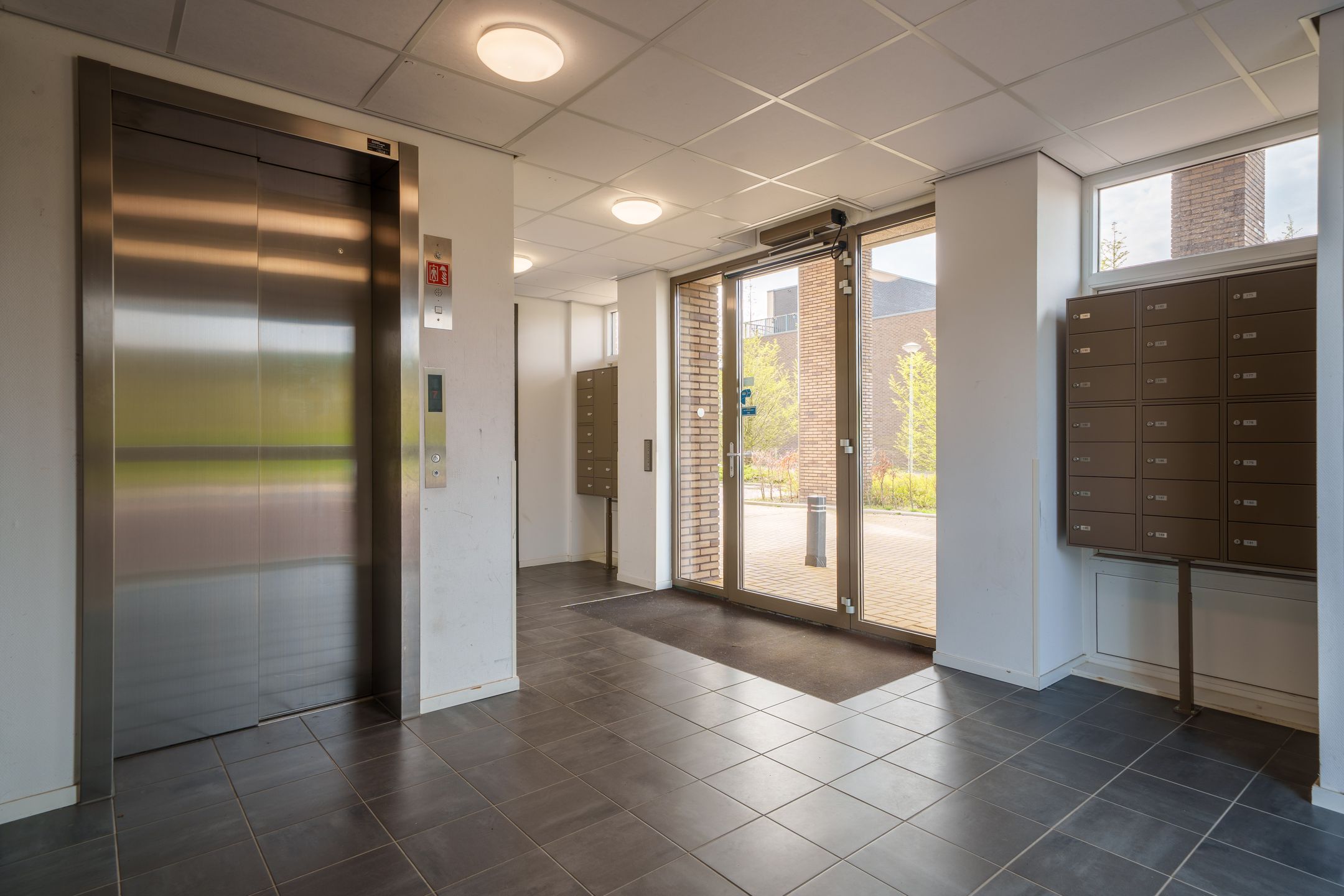 Foto 9 van Tempo Doeloestraat 195