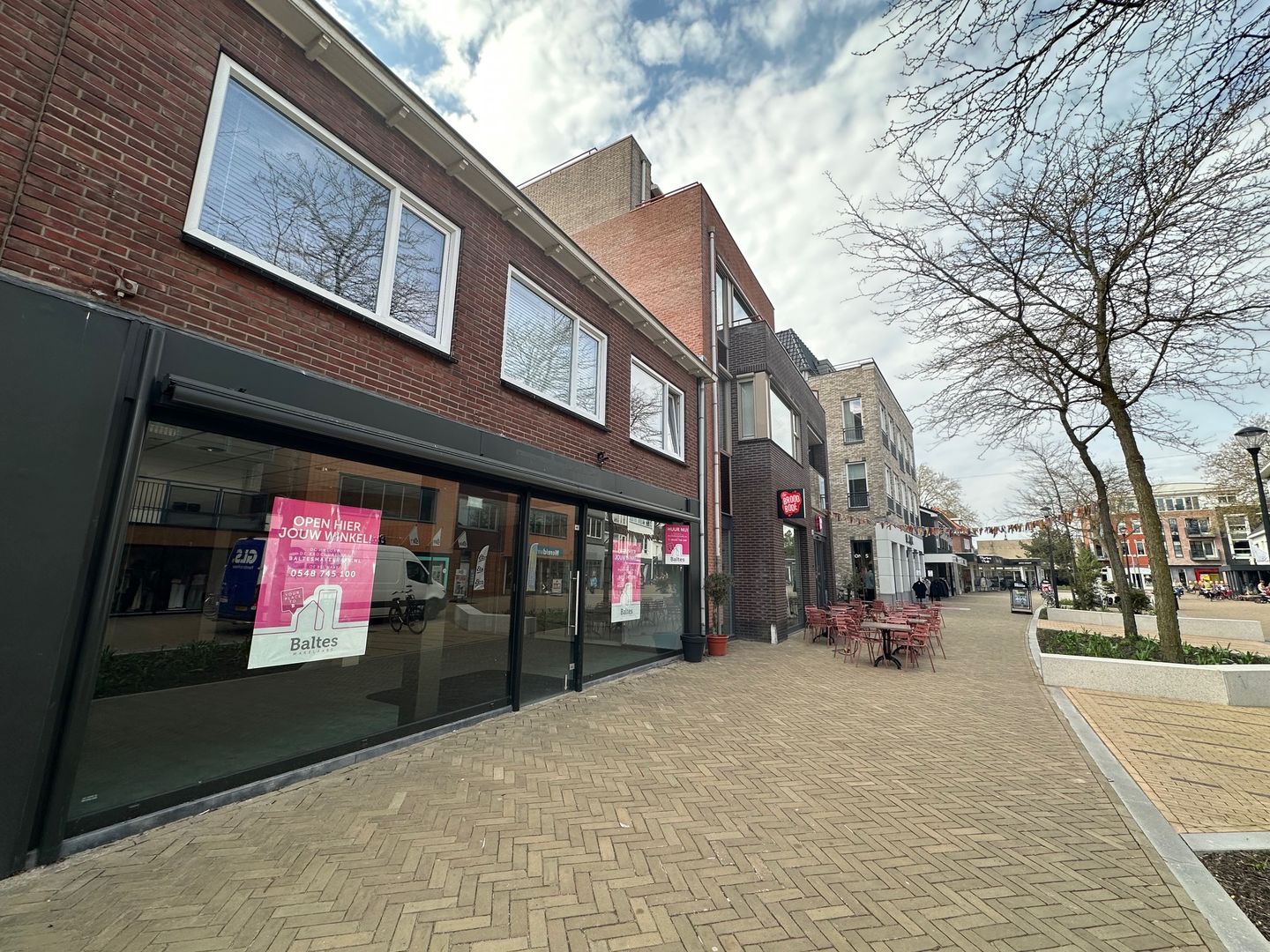 View photo 2 of Keizerserf 12