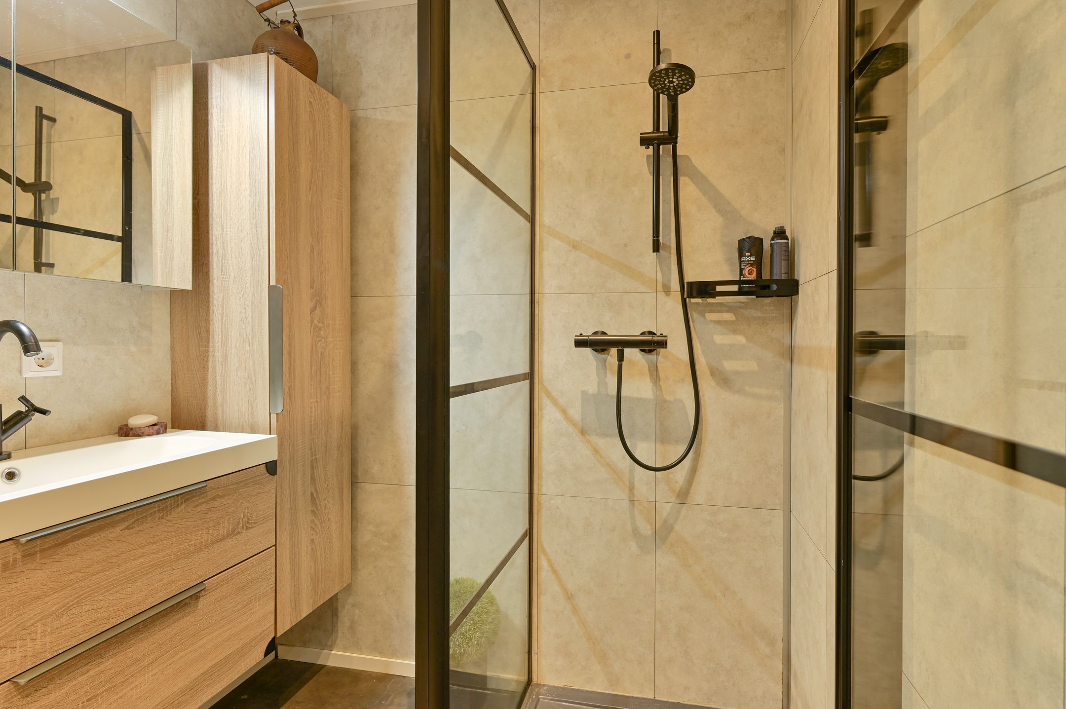 Foto 3 van Kuifmees 61