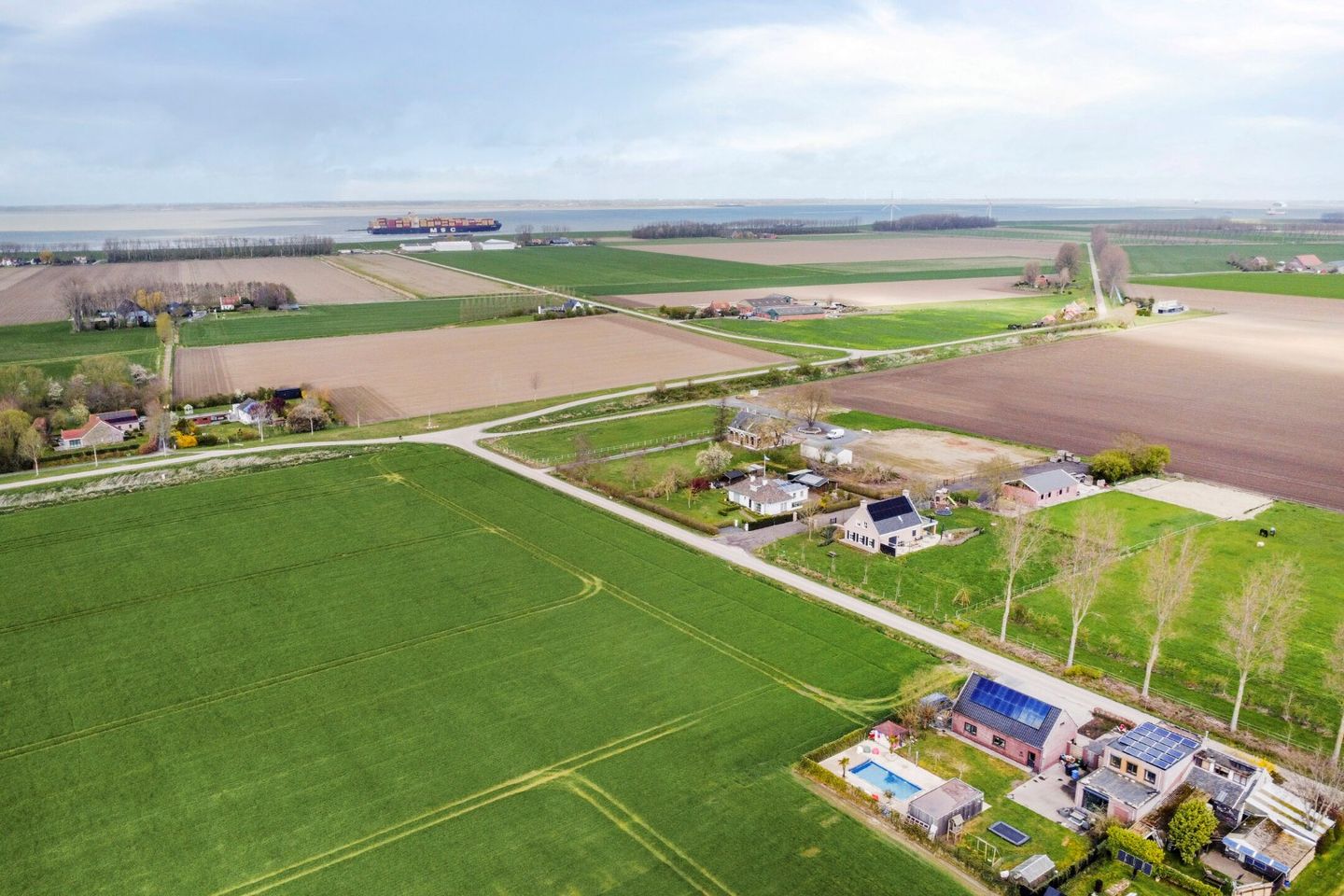 Foto 5 van Grote Huissenspolderweg 9