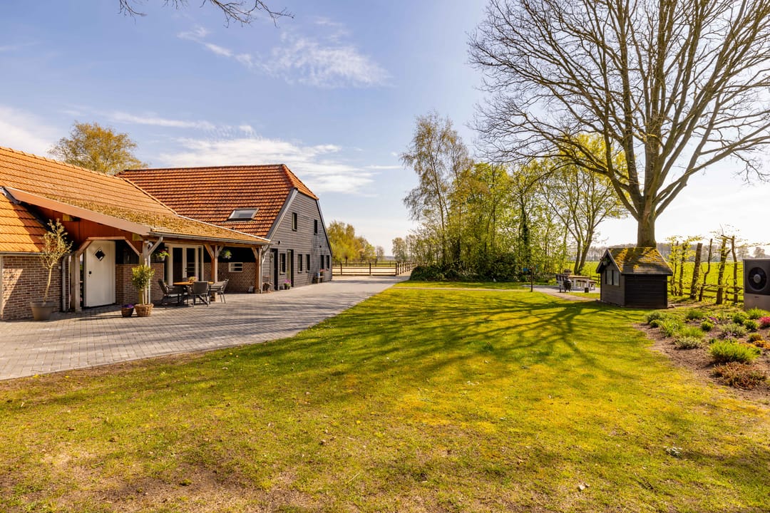 Foto 83 van Burgemeester Jansstraat 23-A