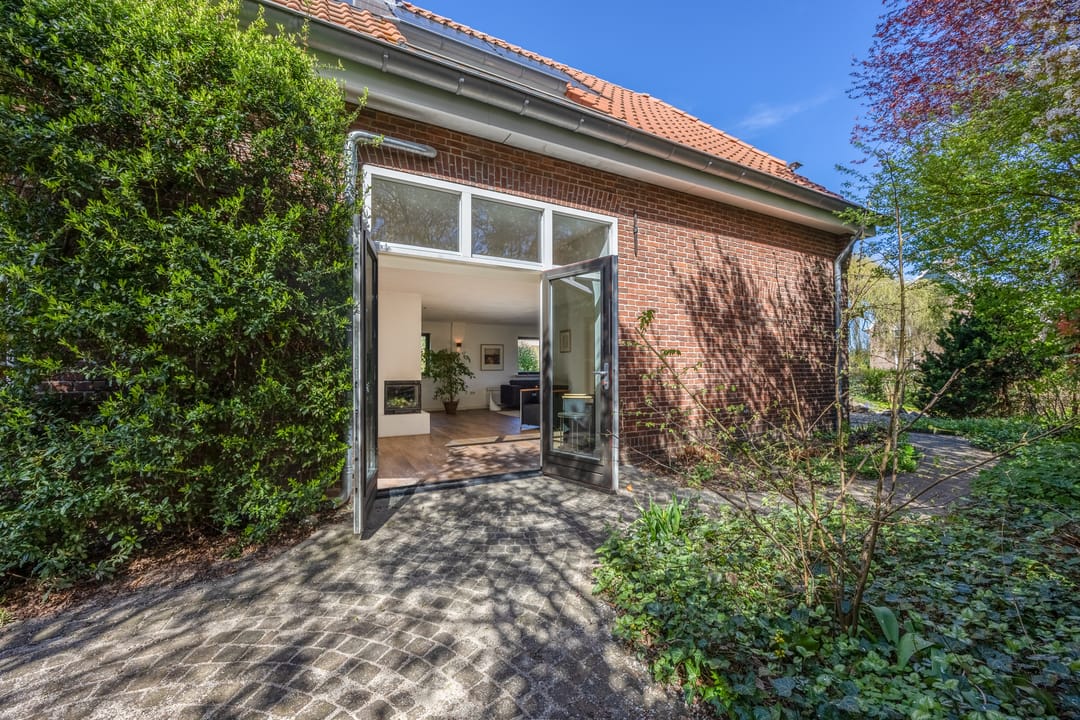 Photo 31 of Bredeweg 88-A