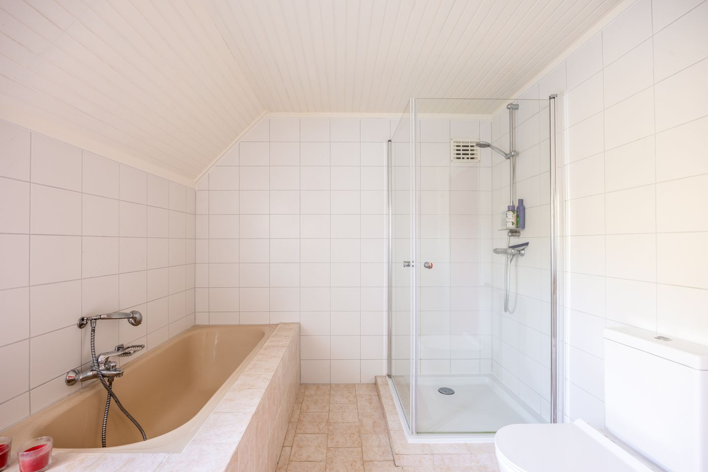 Photo 49 of Bredeweg 88-A