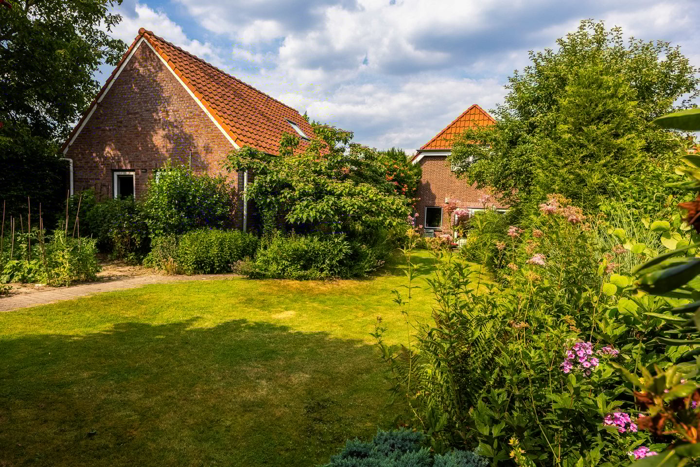 Photo 80 of Bredeweg 88-A