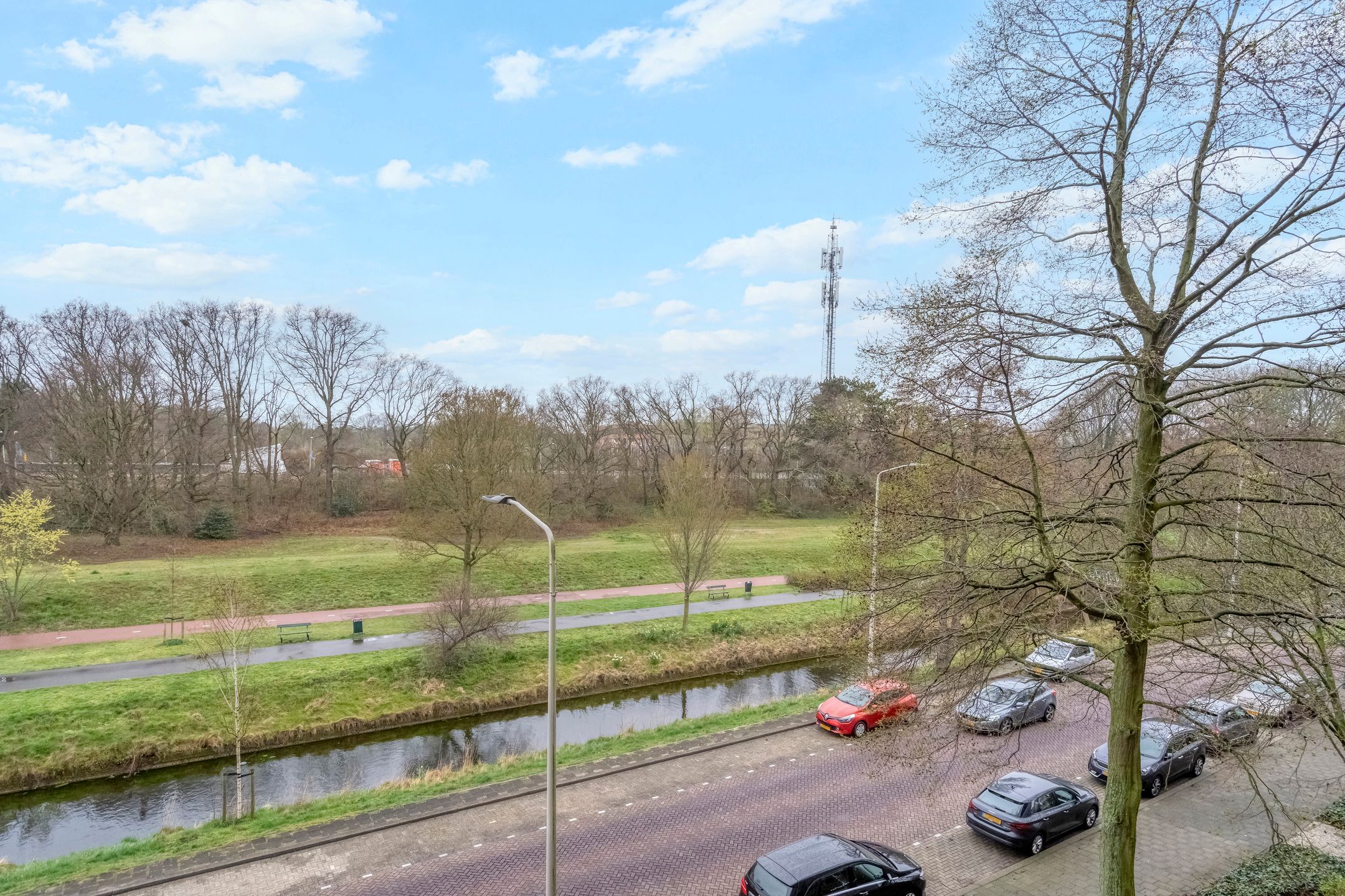 Spacious 6-room apartment in Benoordenhout with two bathrooms and garage — 18
