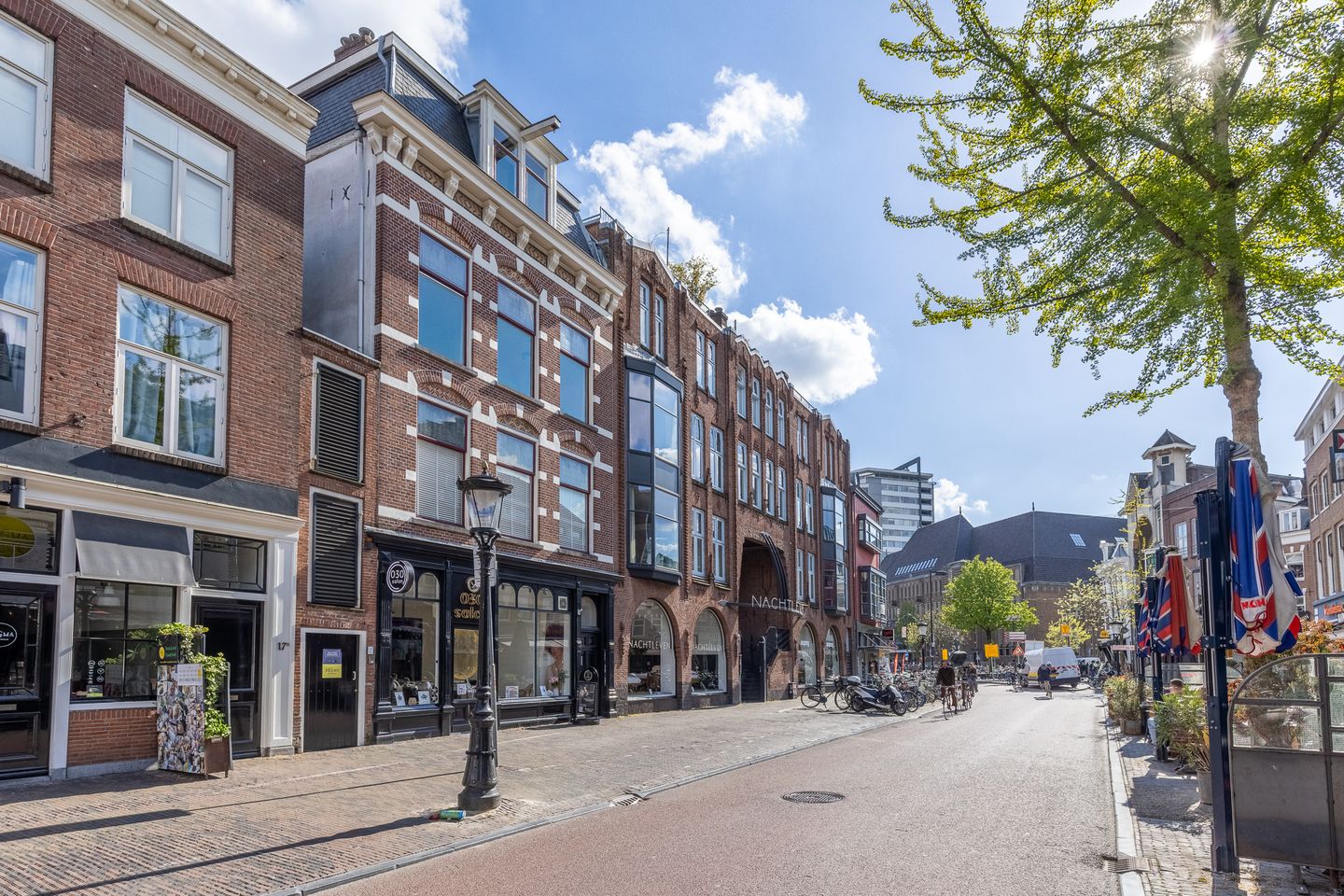 Photo 35 of Voorstraat 15-B