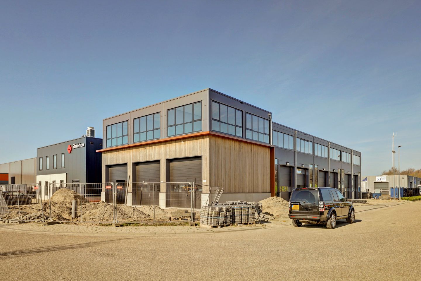 Bekijk foto 3 van Deltageul 112