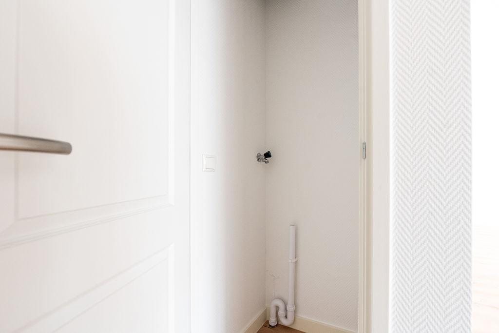 Photo 11 of De Perponcherstraat 99-E