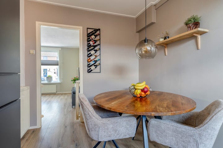 Photo 4 of Schoolstraat 19