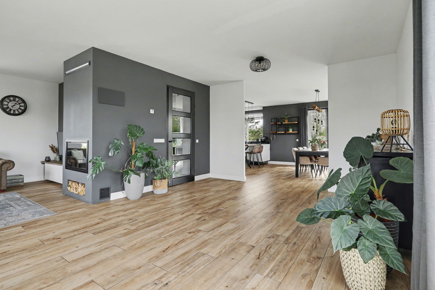 Photo 14 of Lijnbaan 12