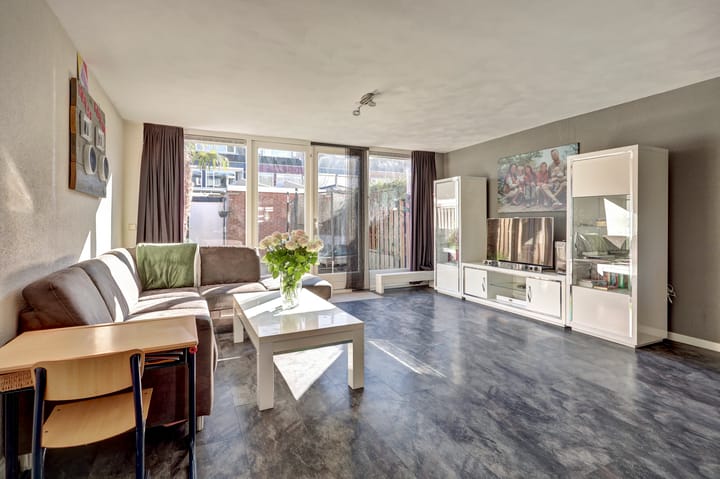 Photo 4 of Scholekster 14