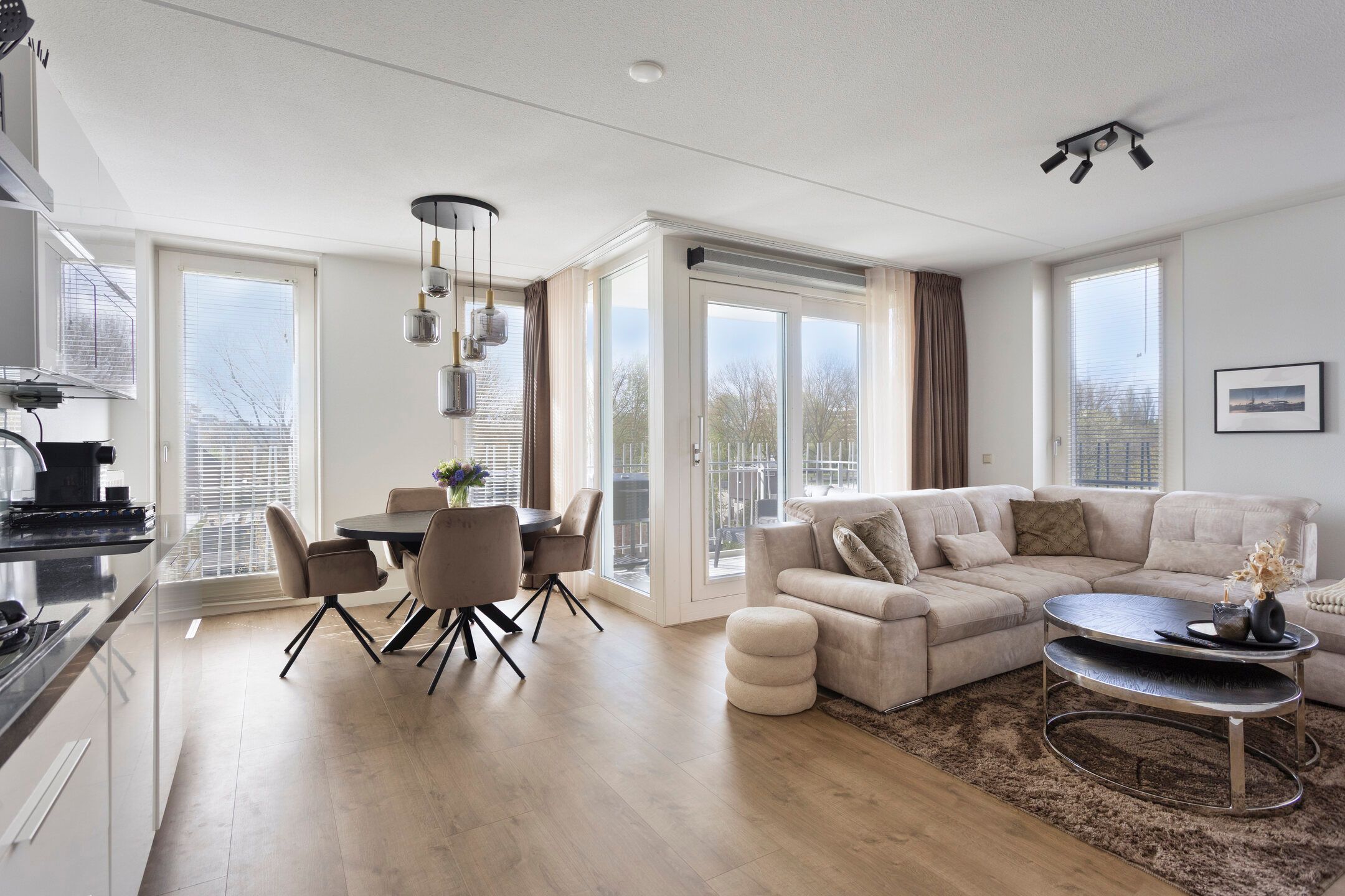 Professor J.H. Gunningstraat 111 