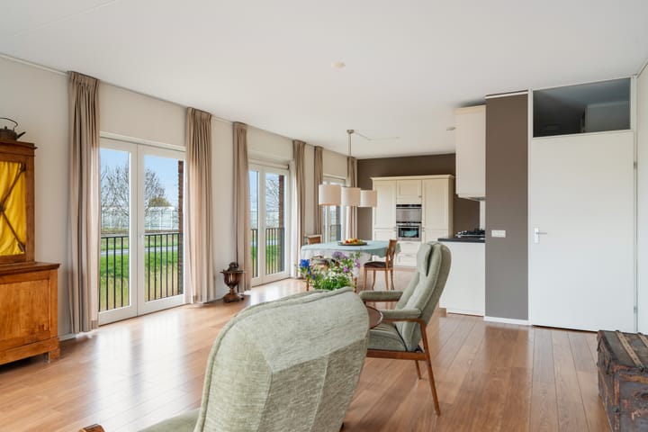 Appartement te koop: Laan van Floris de Vijfde 93, Nootdorp