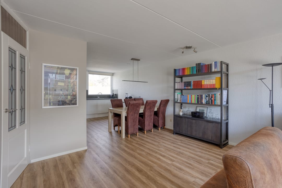 Photo 11 of Botertonstraat 25