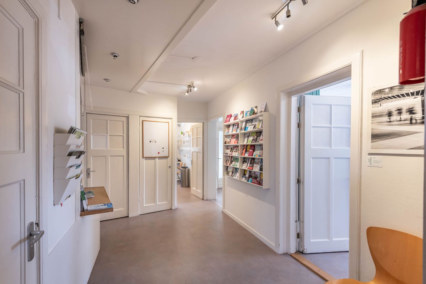 Bekijk foto 5 van Bonairestraat 1