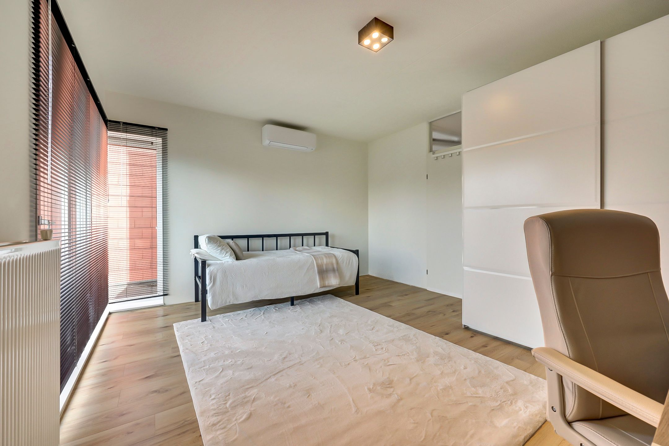 Photo 24 of Jamaicastraat 27