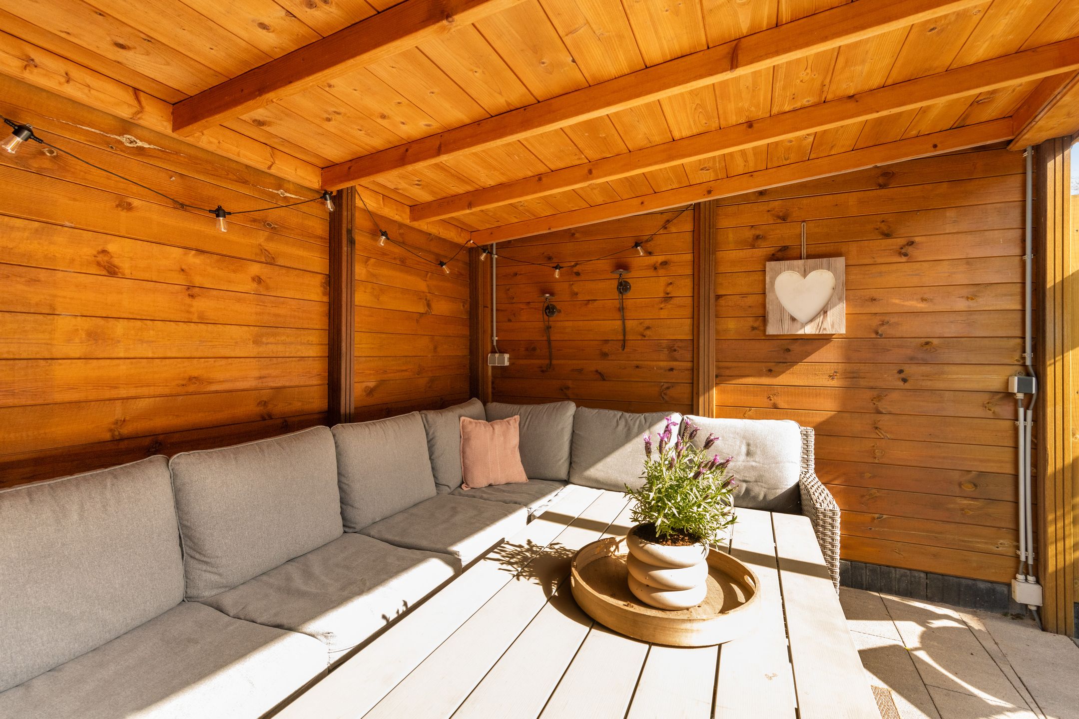 Photo 24 of Van Vianenhof 12