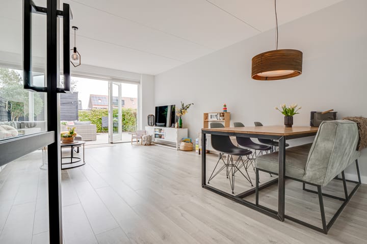 Photo 3 of Oranjestraat 16