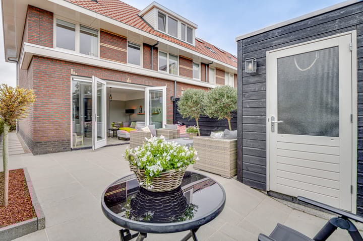 Photo 2 of Oranjestraat 16