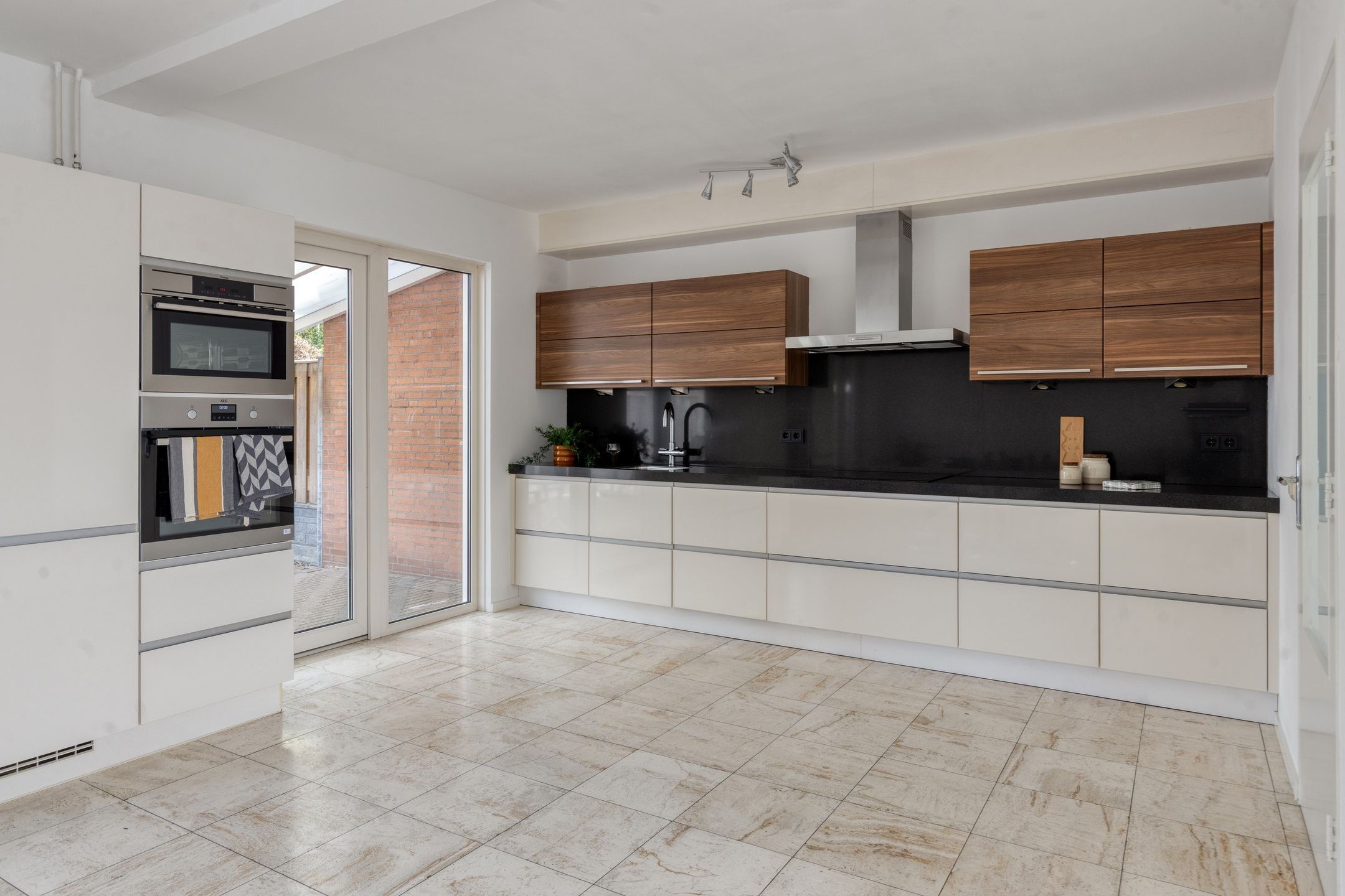 Foto 30 van Havenstraat 1