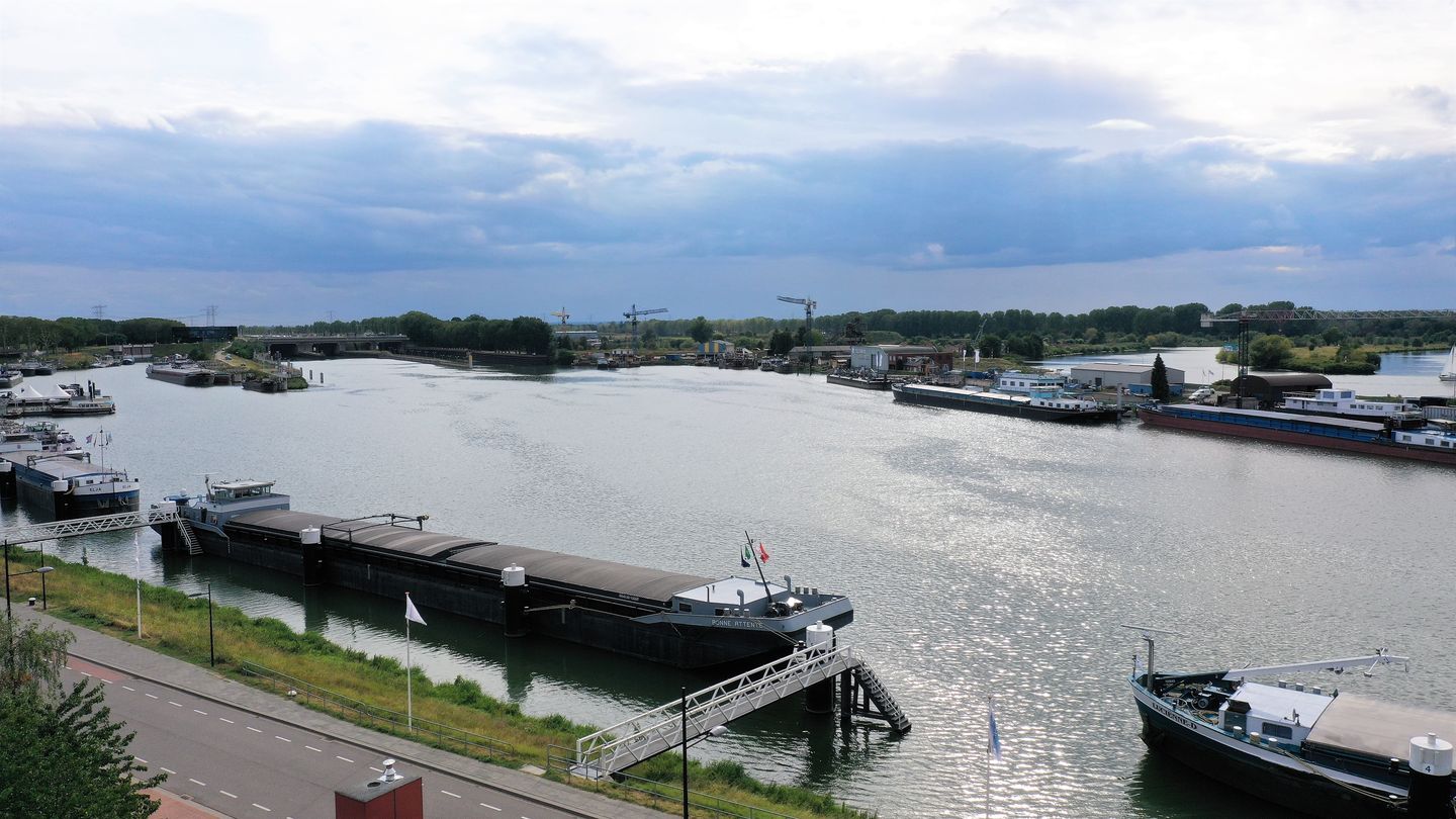 Foto 64 van Havenstraat 1