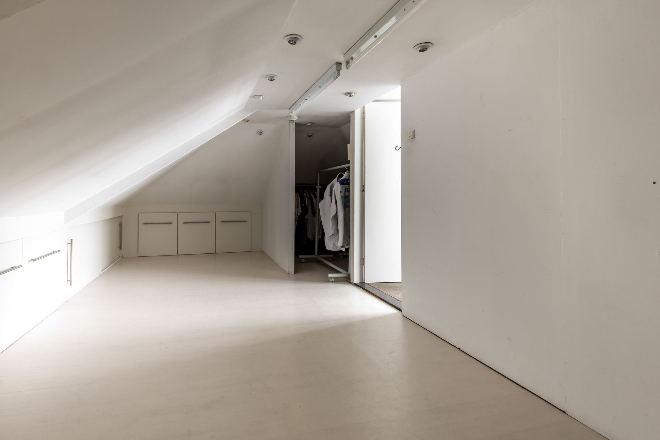 Photo 30 of Kostverlorenstraat 36