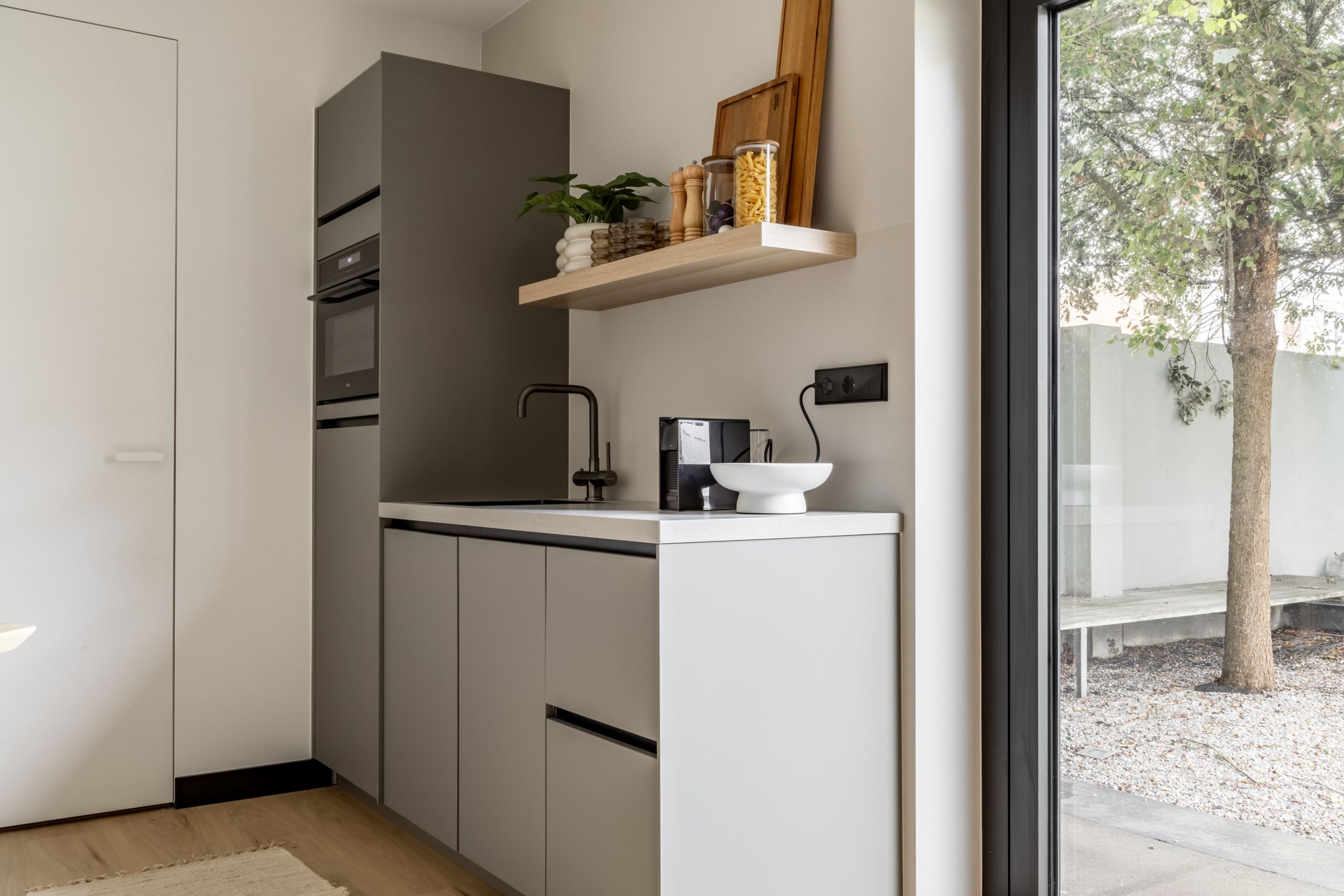 Photo 36 of Kostverlorenstraat 36