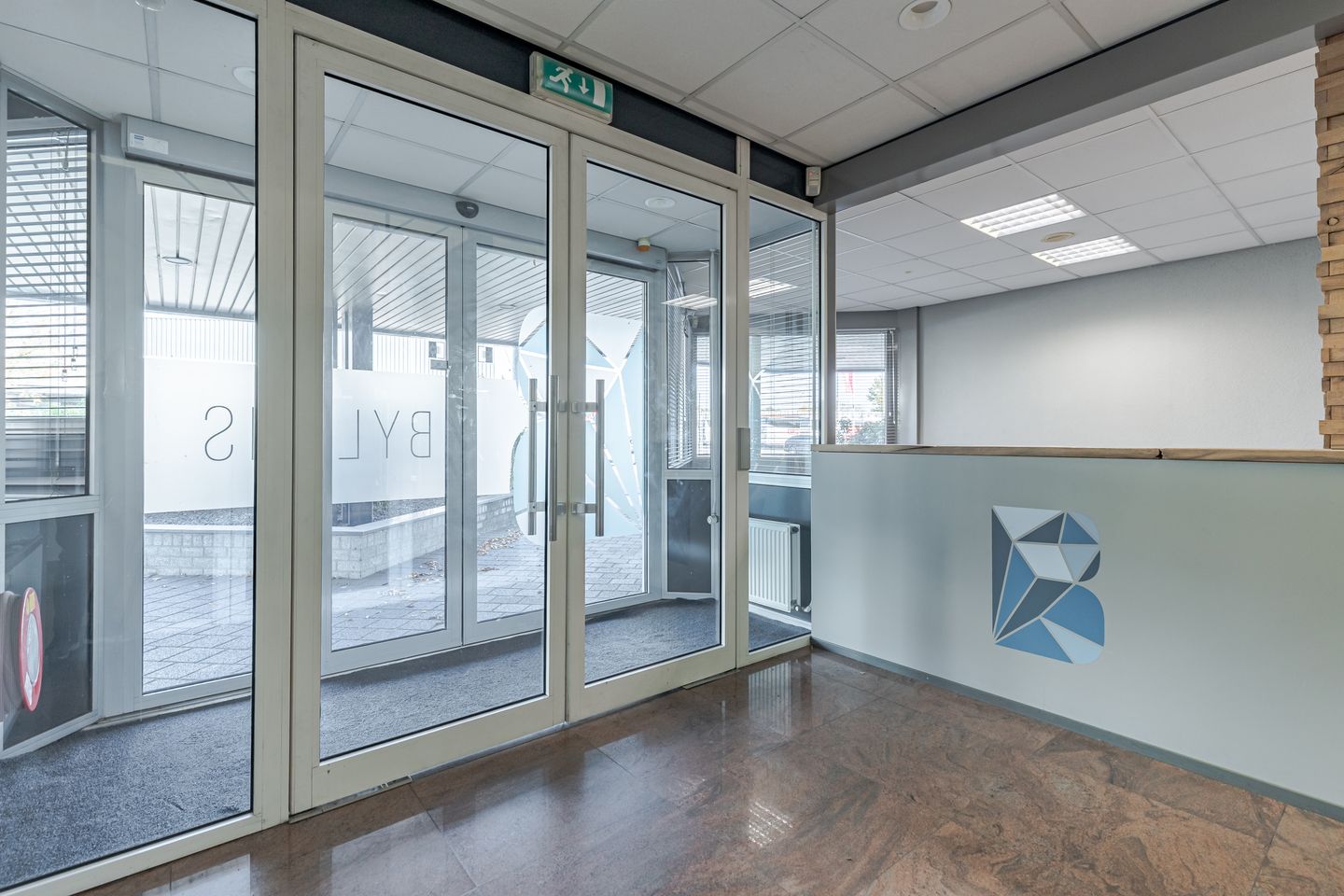 View photo 5 of De Run 4225