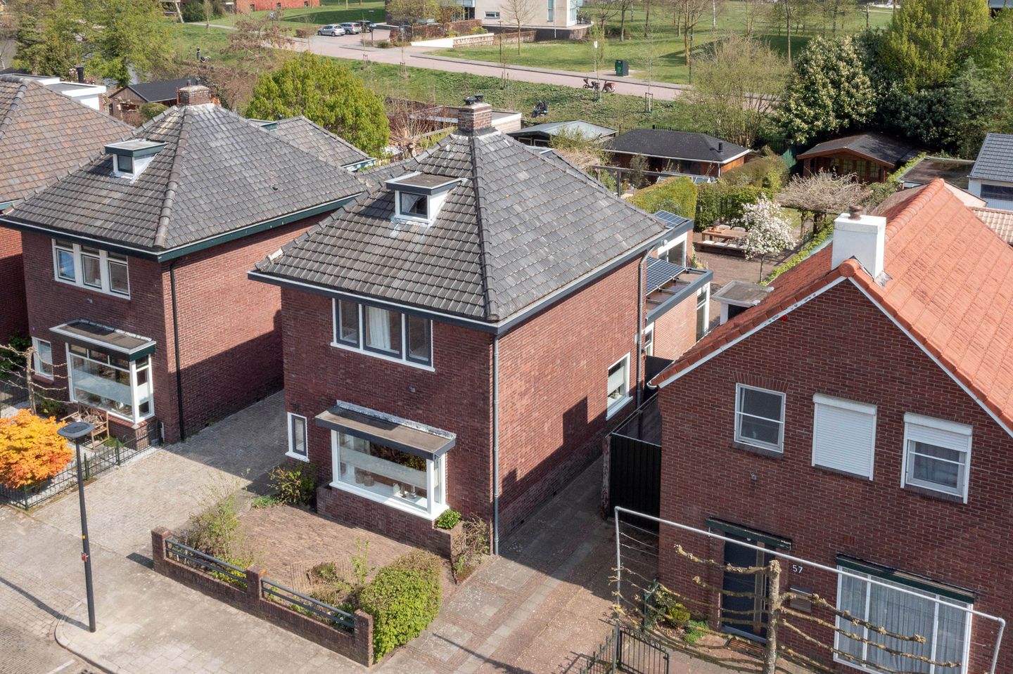 Foto 49 van Berendinastraat 55