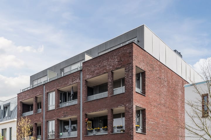 Photo 4 of Eindhovenseweg 104-B