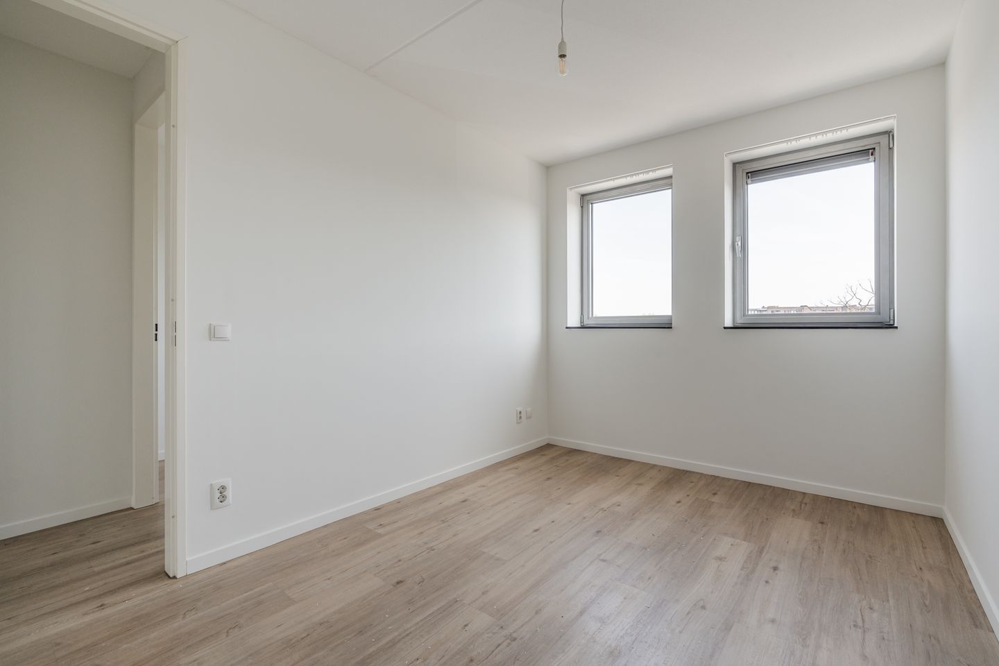 Photo 20 of Eindhovenseweg 104-B