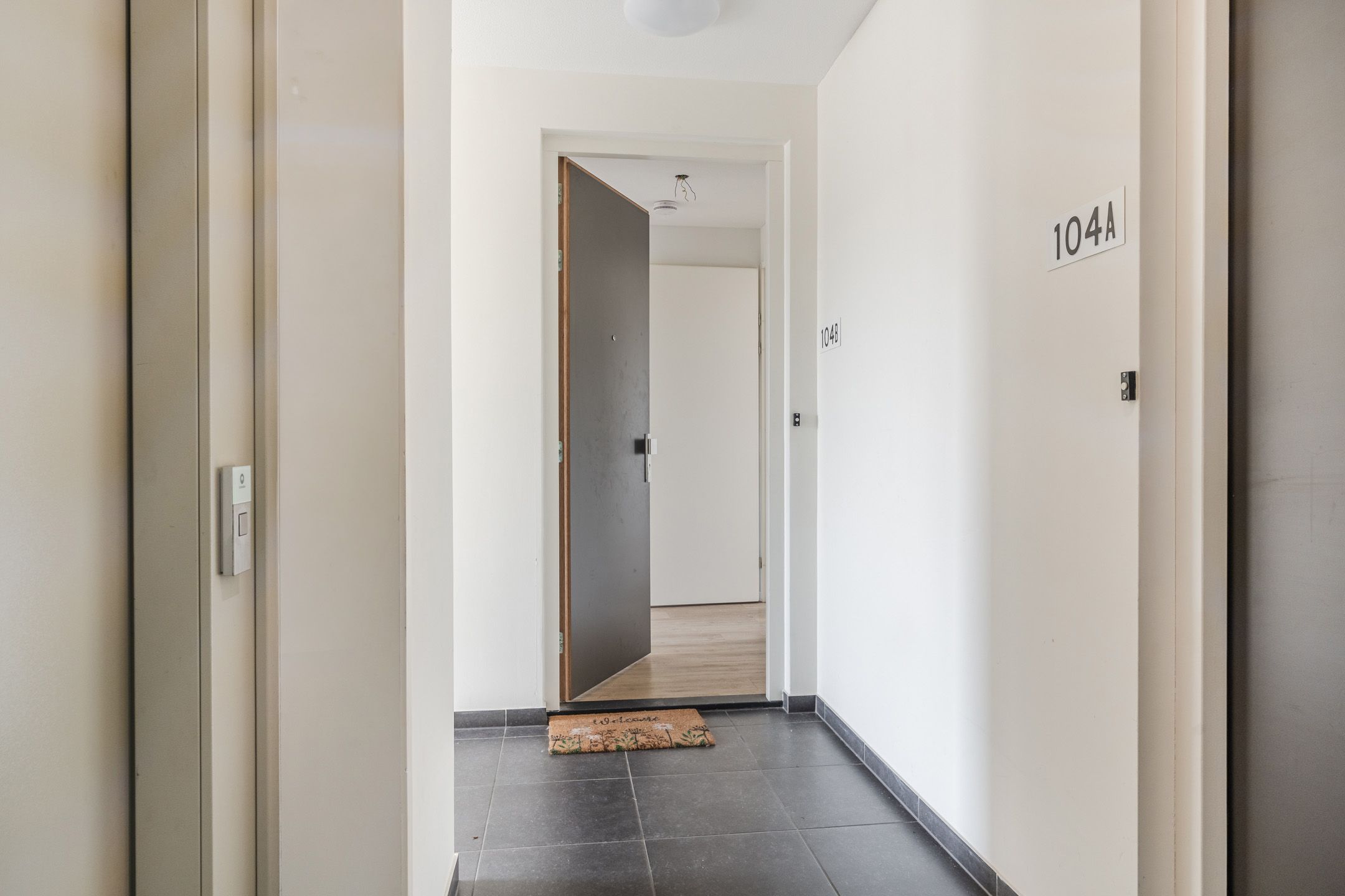 Photo 6 of Eindhovenseweg 104-B