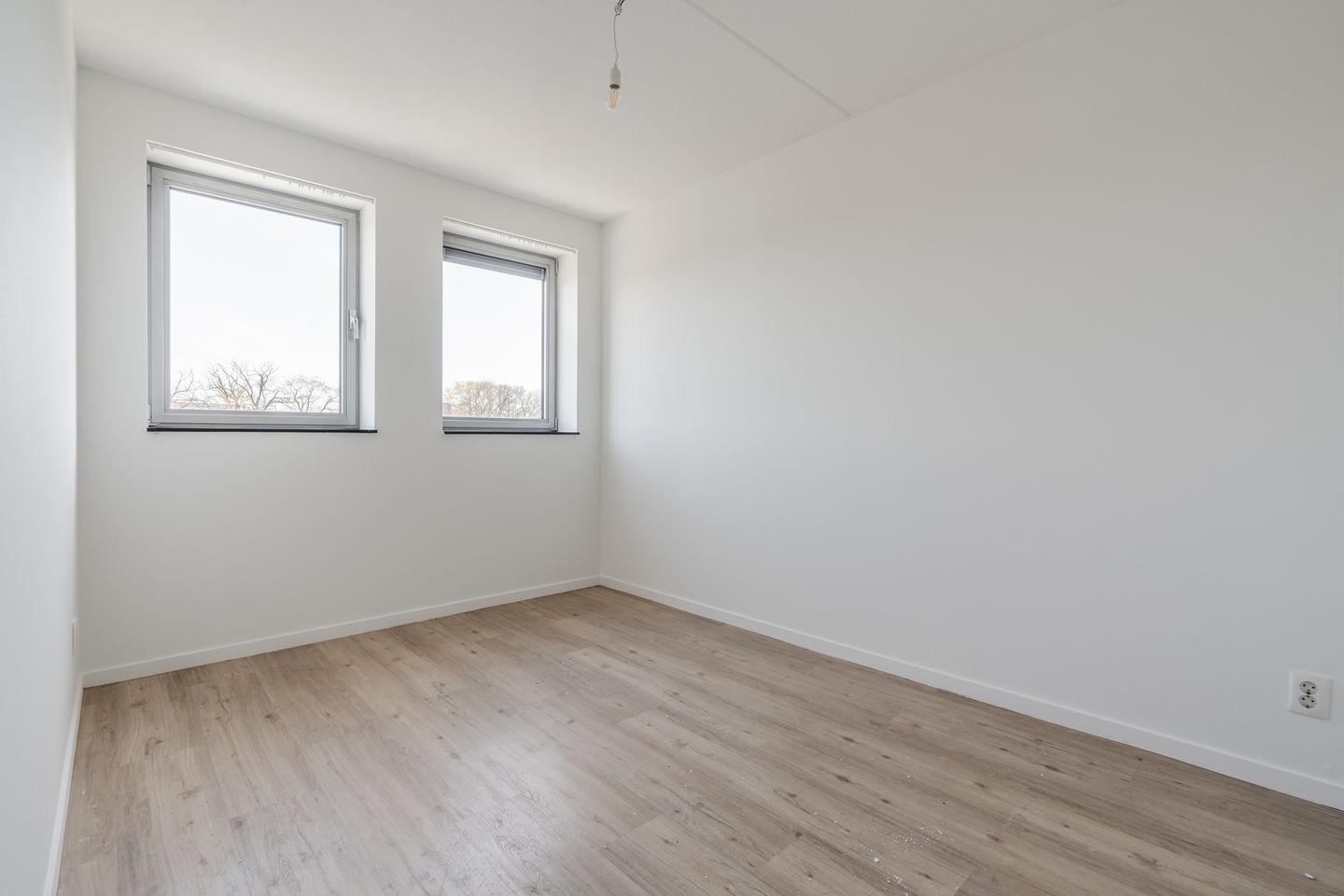 Photo 19 of Eindhovenseweg 104-B