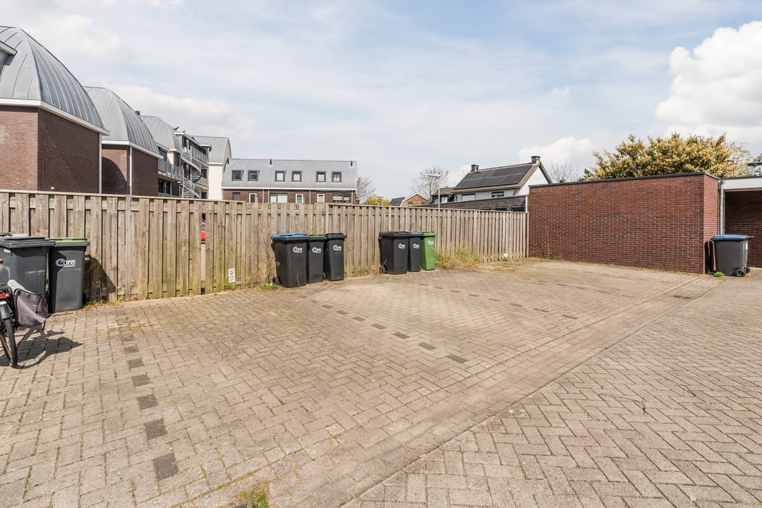 Photo 31 of Eindhovenseweg 104-B