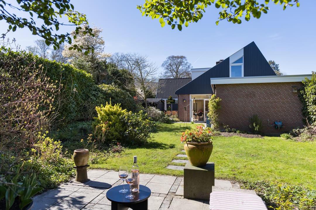 Extended semi-bungalow with garage and landscaped garden near Lochemse Berg — 41