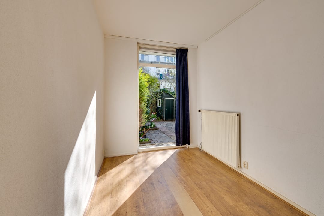 Photo 17 of Orteliusstraat 112-H