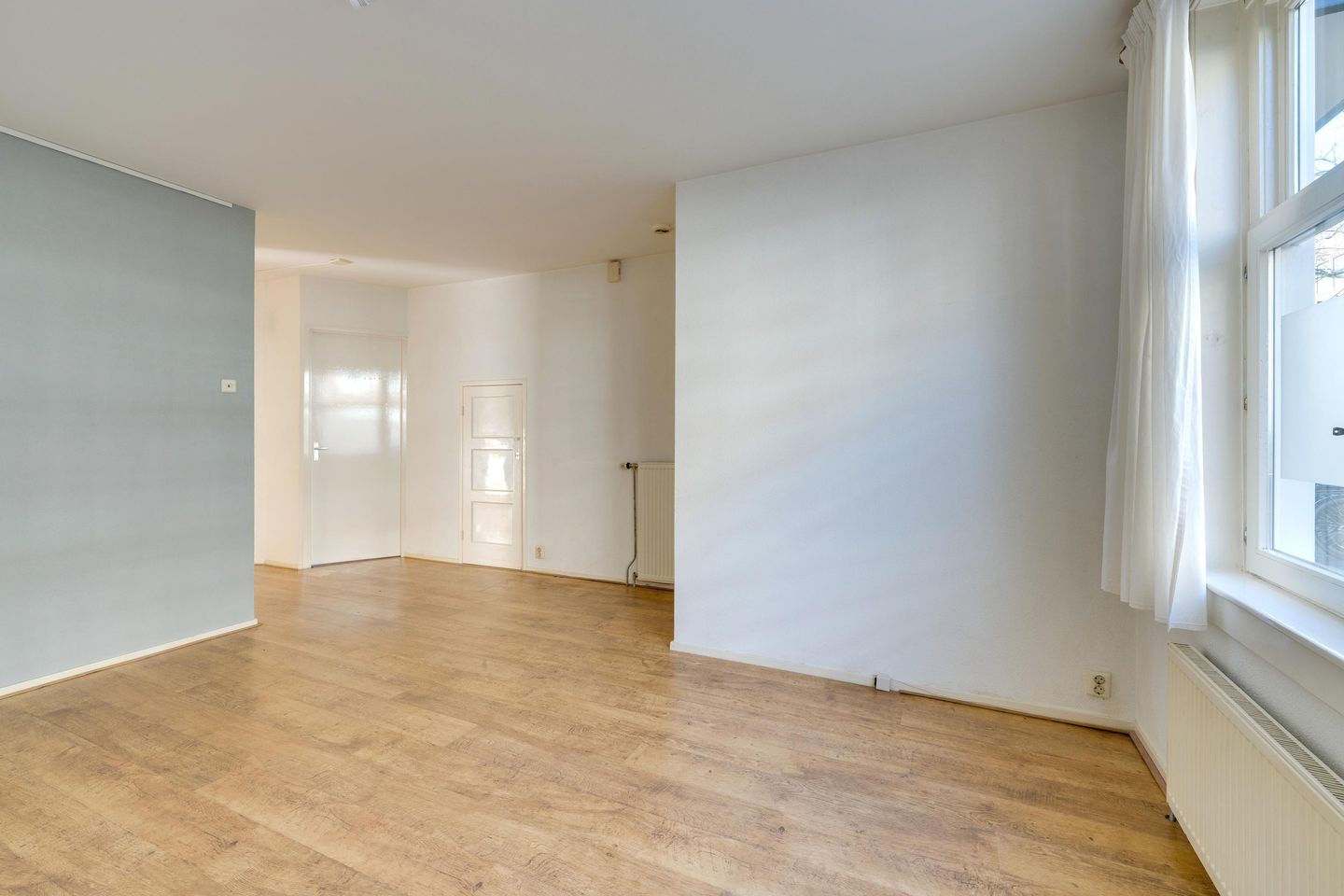 Photo 4 of Orteliusstraat 112-H