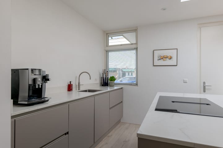 Foto 3 van Albert Schweitzerplantsoen 58