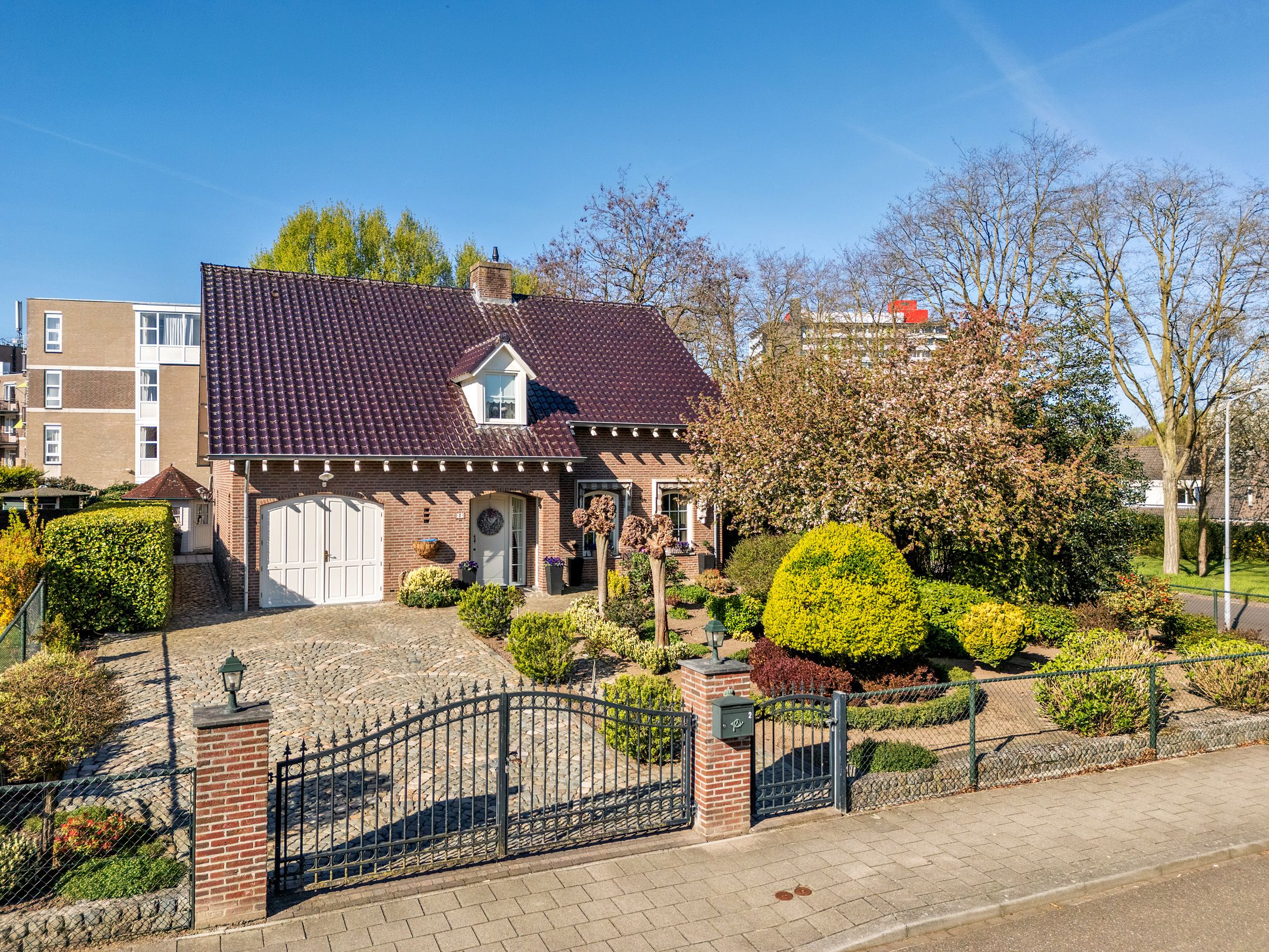 van Swietenstraat 2 