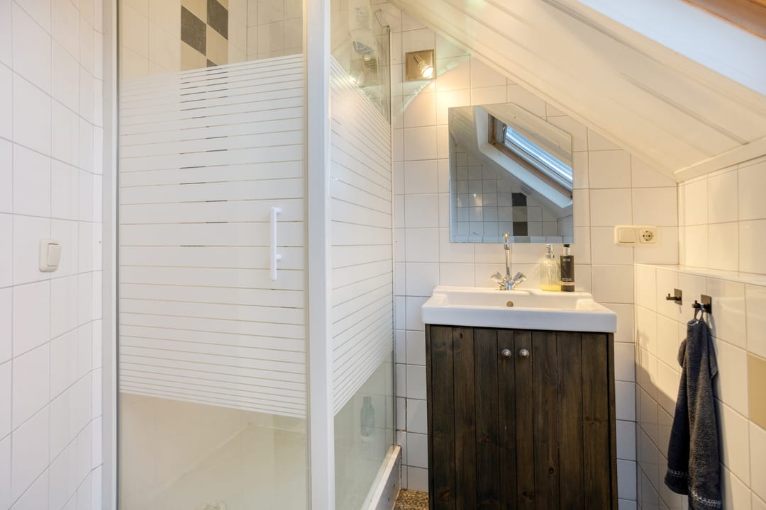 Photo 11 of Veerstraat 10-E