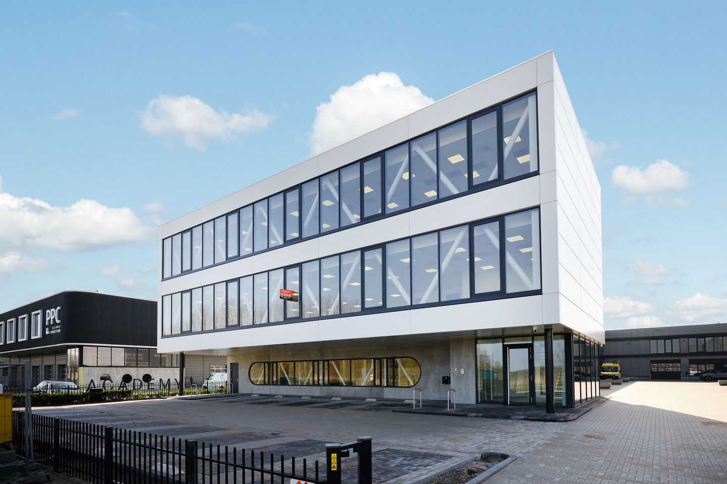 View photo 1 of Weegmaat 5