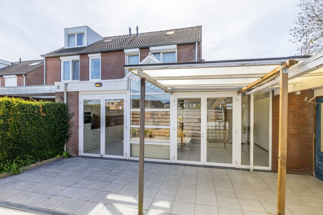 Foto 22 van Gouverneur Kremersstraat 1