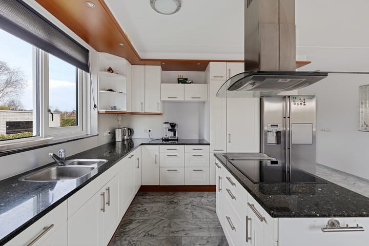 Foto 2 van Broekfinne 44