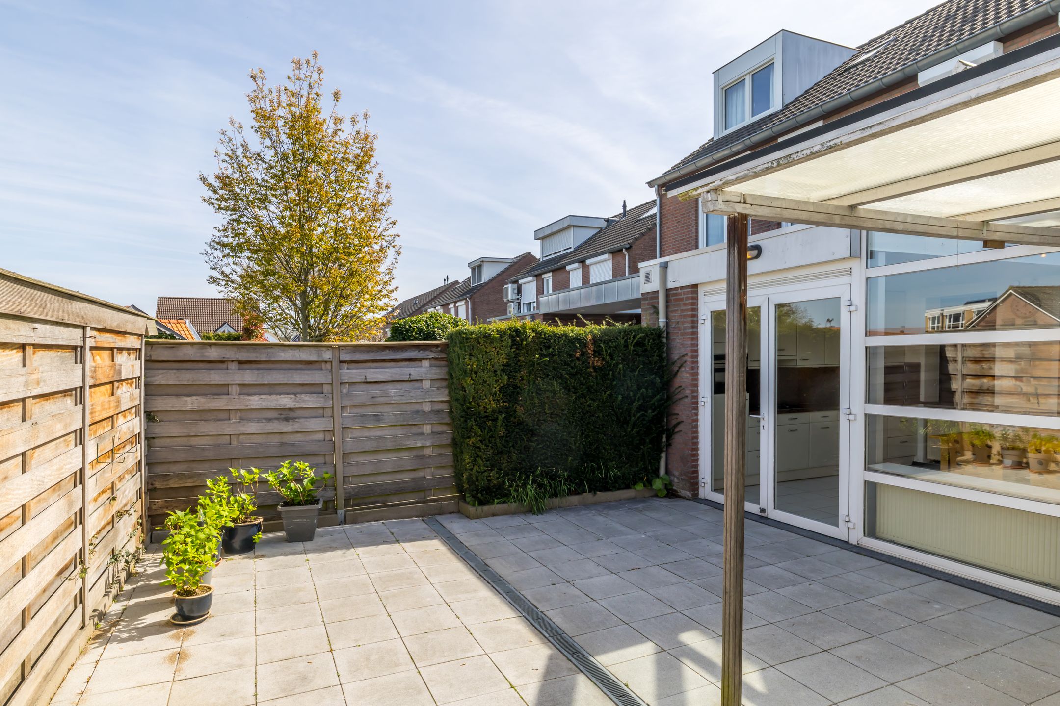 Foto 21 van Gouverneur Kremersstraat 1