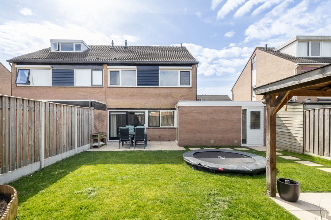 Foto 2 van Borg Ewsum 70