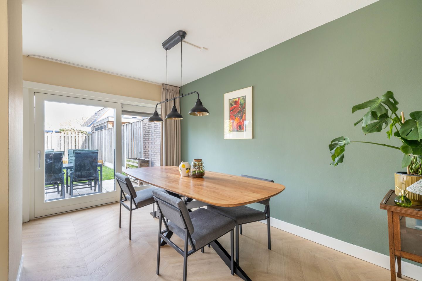 Foto 10 van Borg Ewsum 70