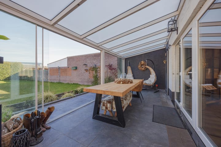 Photo 4 of Bremstraat 152