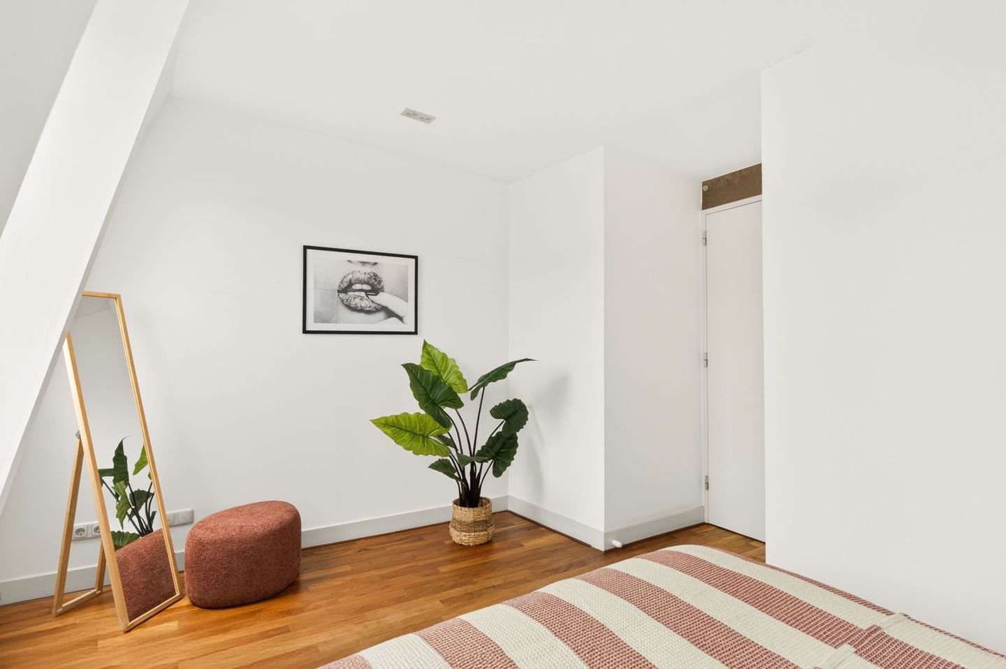 Photo 25 of Govert Flinckstraat 110-D